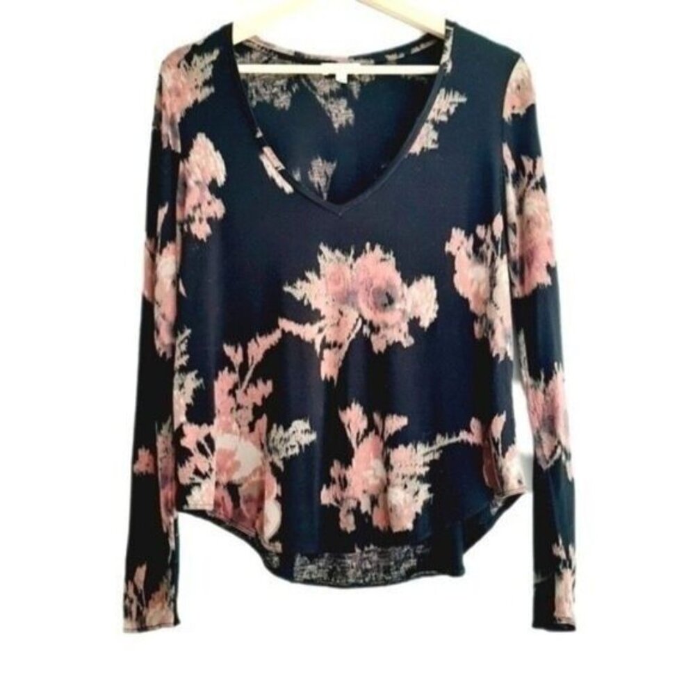 WILFRED Aritzia Floral Long Sleeve Top Scoop Neck Black & Pink Tee Sz S